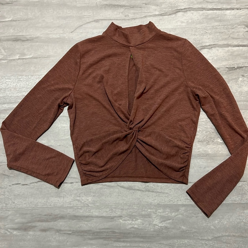 Peek a boo front shirt